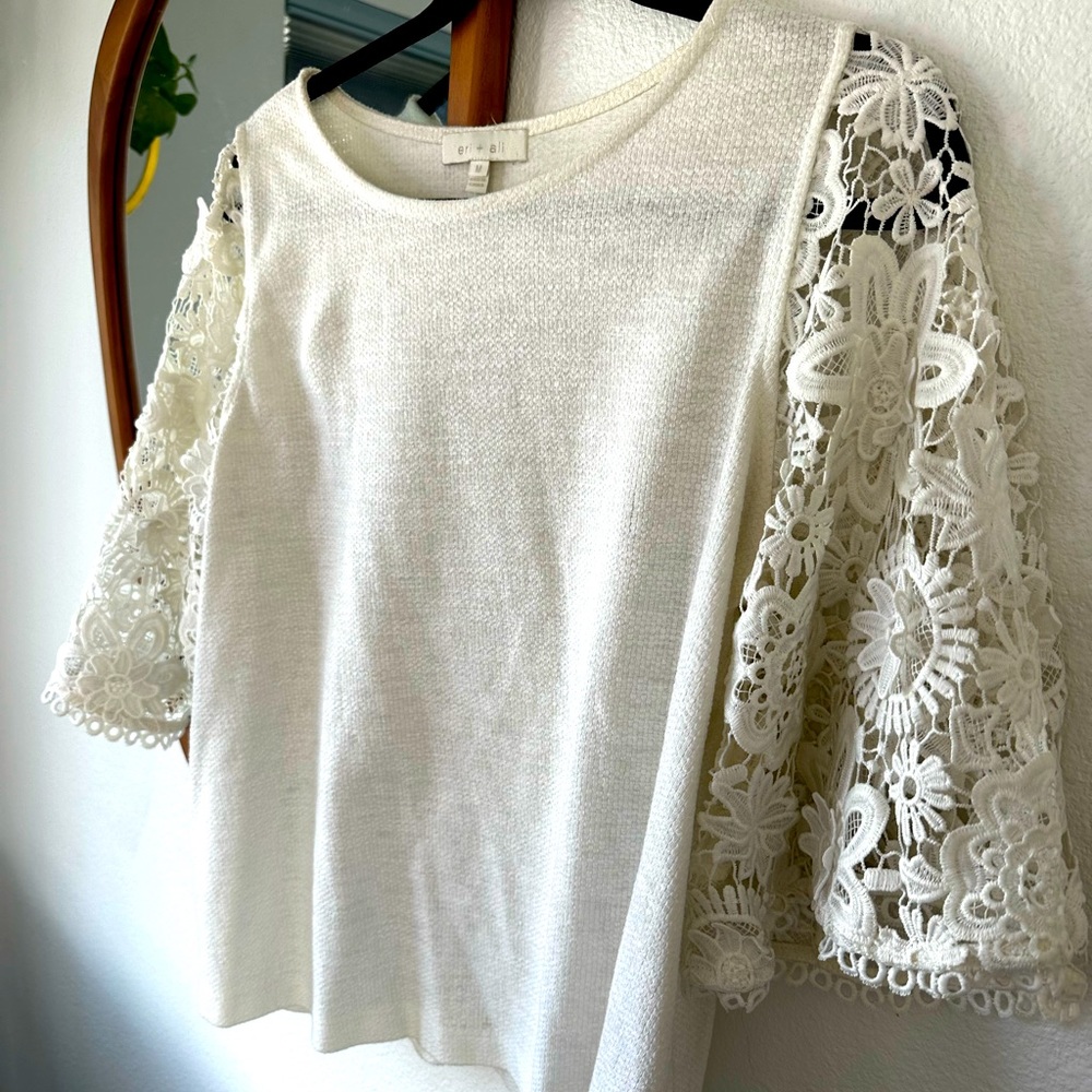 Anthropologie Eri + Ali Samara Crochet Flower Sleeve White Blouse | MEDIUM